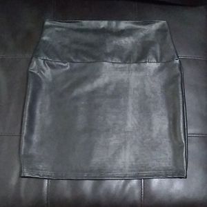 Faux leather black spandex mini skirt
